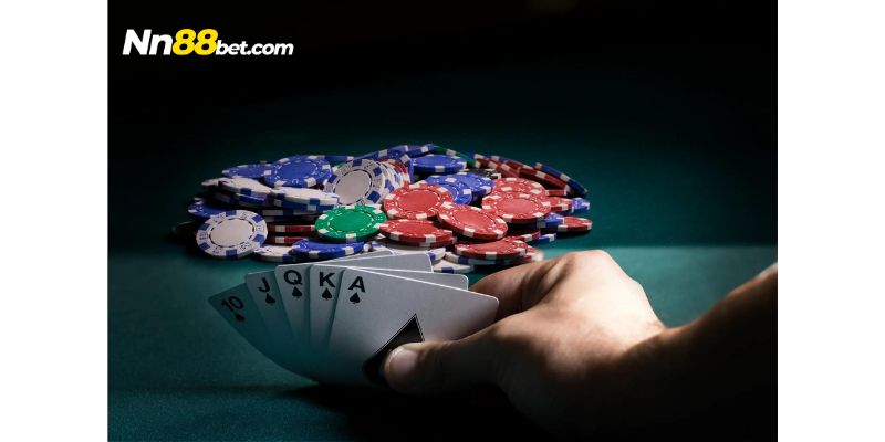 Poker online là gì?